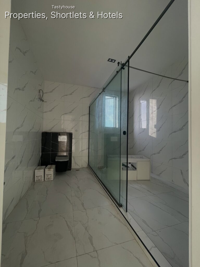 2 Bedroom flat