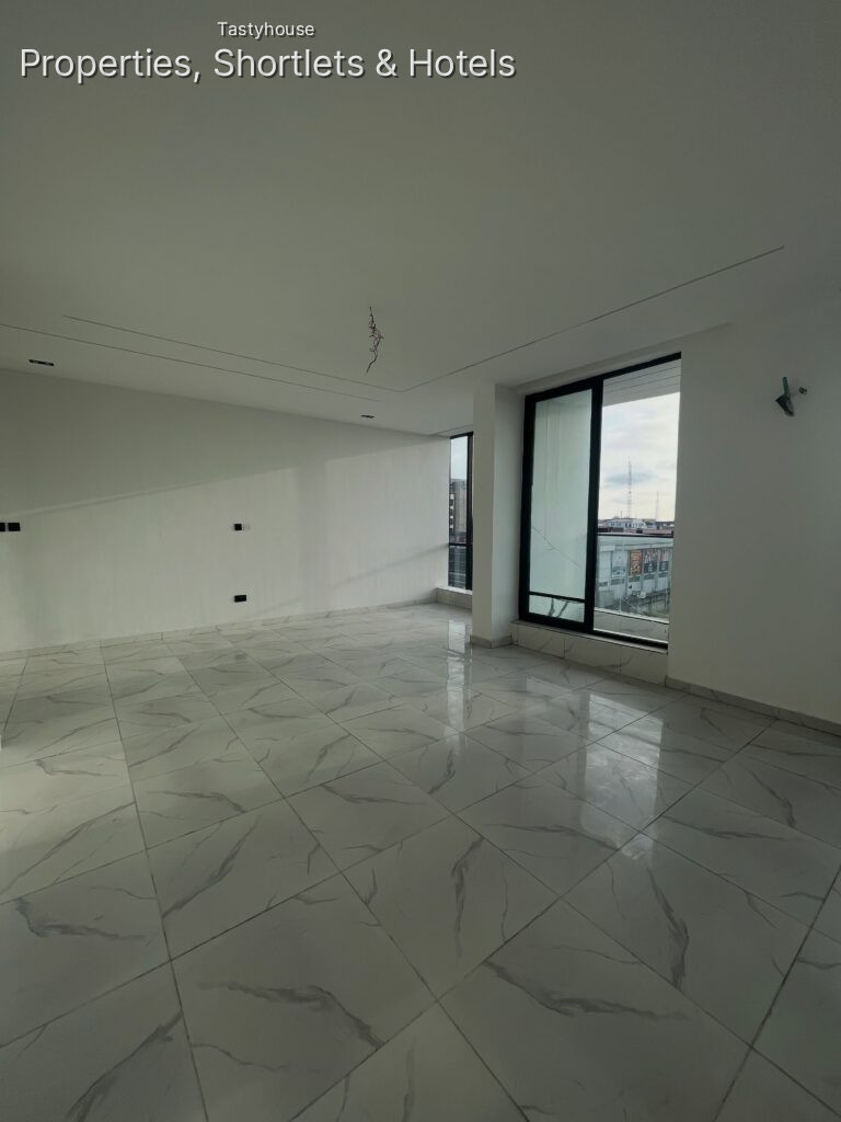 2 Bedroom flat