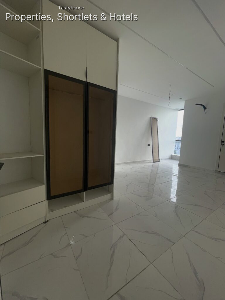 2 Bedroom flat
