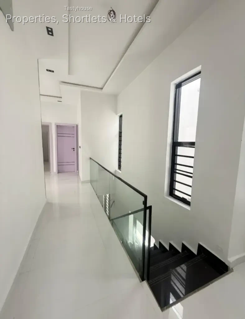 4 Bedroom Fully Detached Duplex