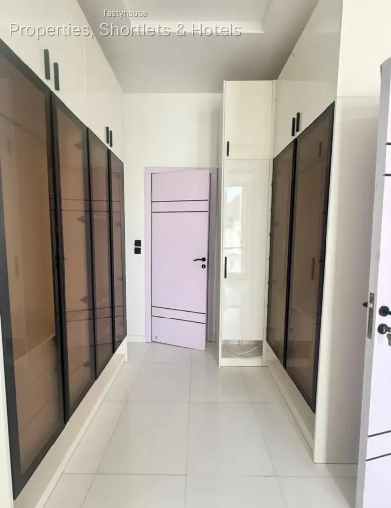 4 Bedroom Fully Detached Duplex