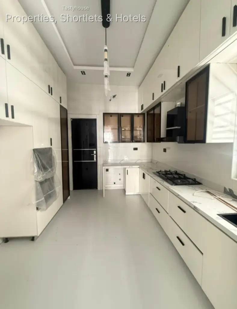 4 Bedroom Fully Detached Duplex