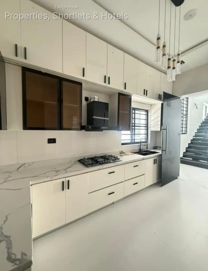 4 Bedroom Fully Detached Duplex