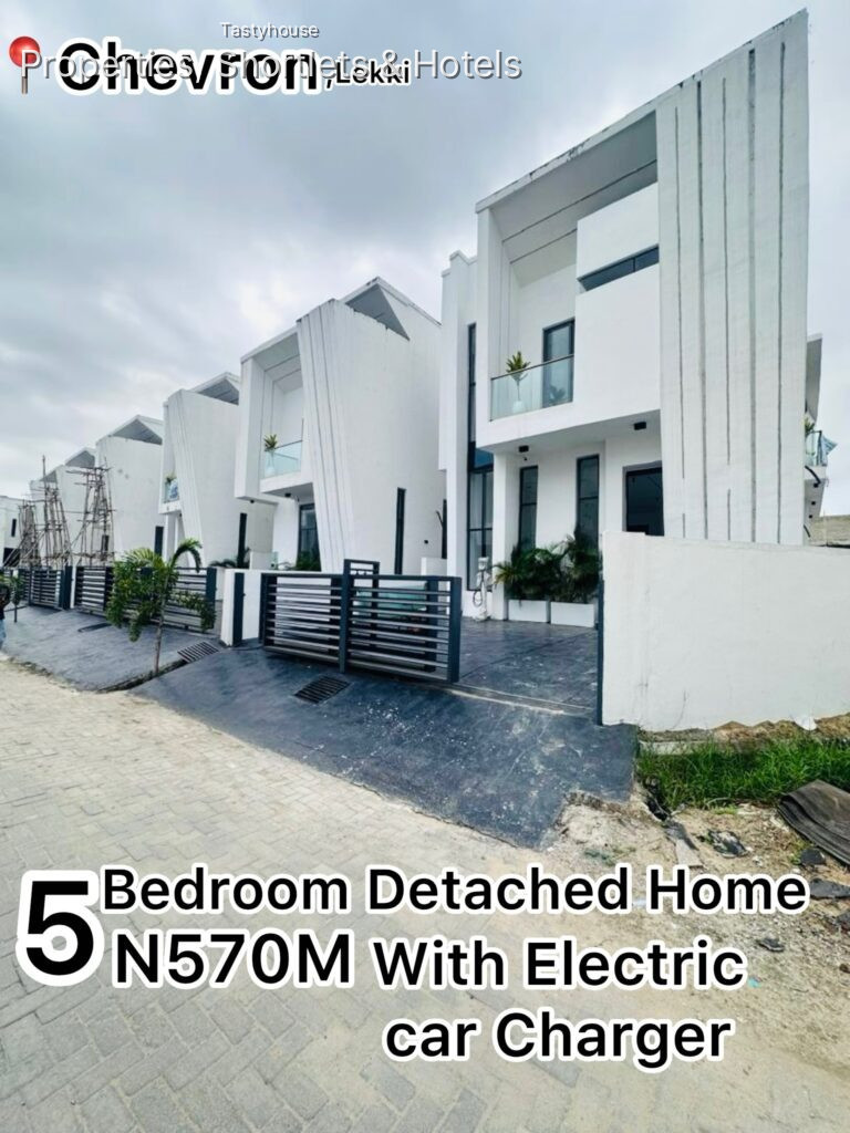 Exquisitely built 5 BEDROOM DETACHED DUPLEX