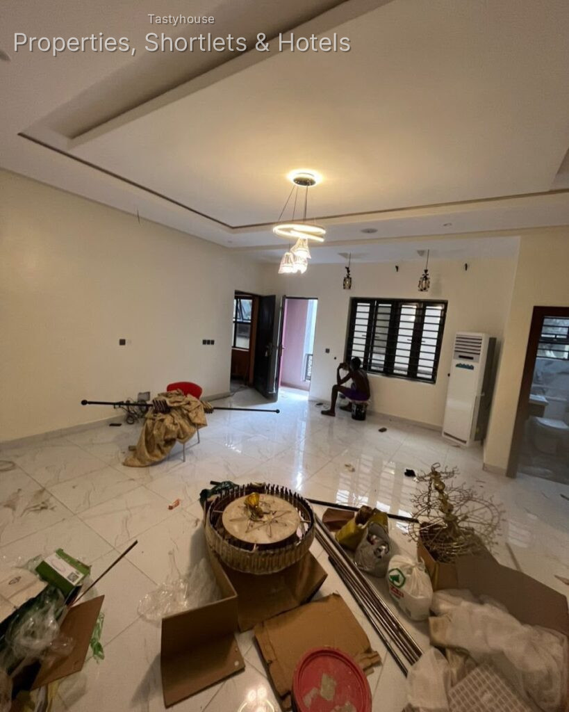NEWLY BUILT 3 BEDROOM APARTMENT