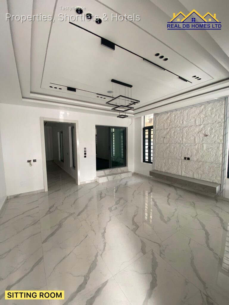 6 BEDROOM CONTEMPORARYDESIGN DUPLEX WITH 1 ROOM BỌ