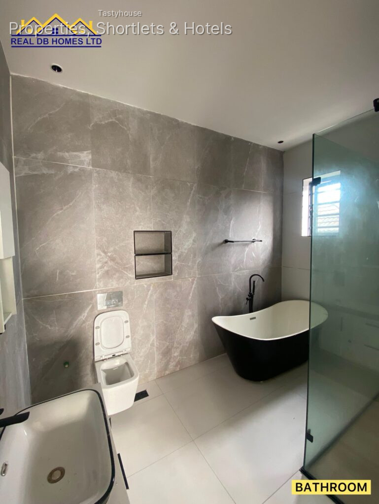 6 BEDROOM CONTEMPORARYDESIGN DUPLEX WITH 1 ROOM BỌ