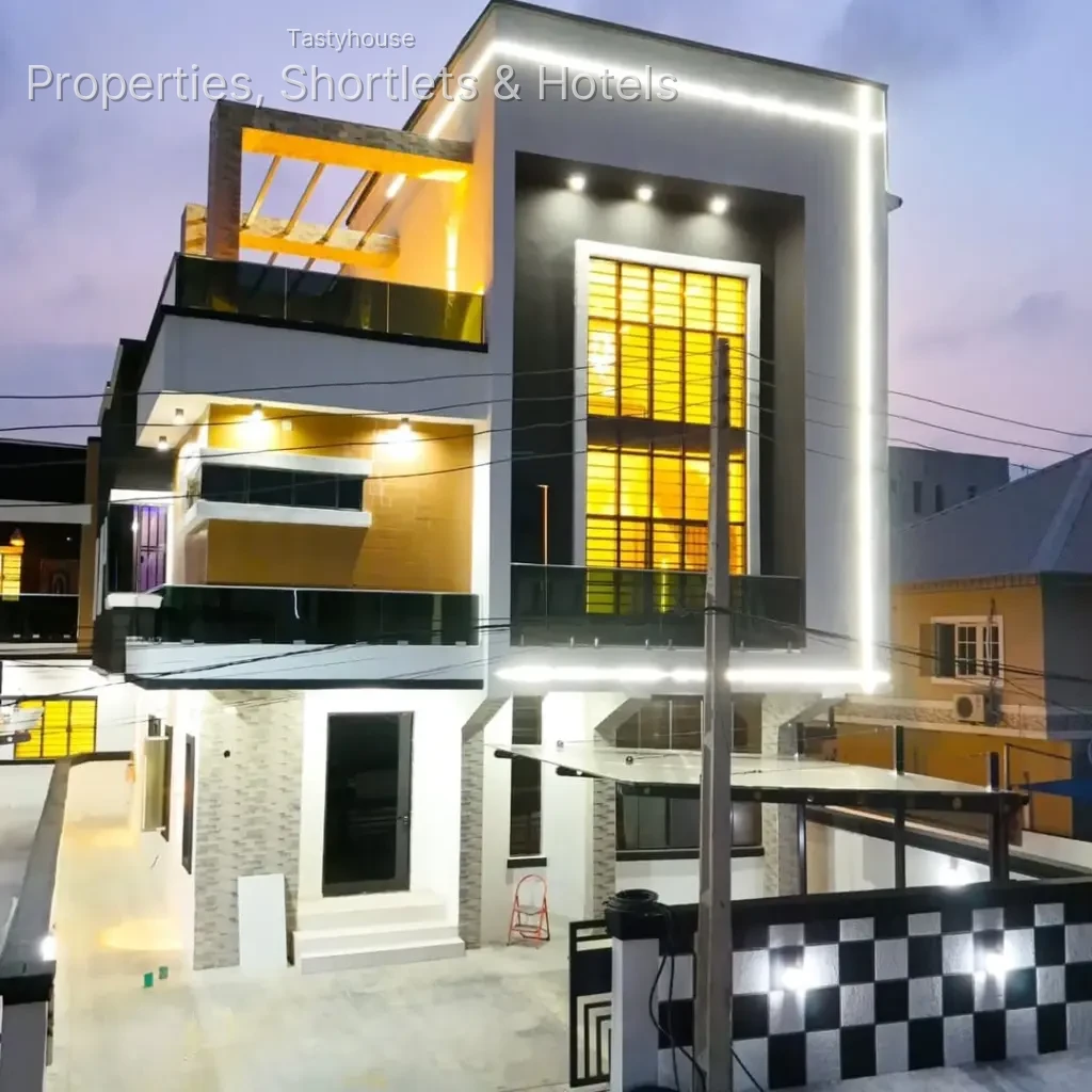 4 Bedroom Semi Detached With A BQ