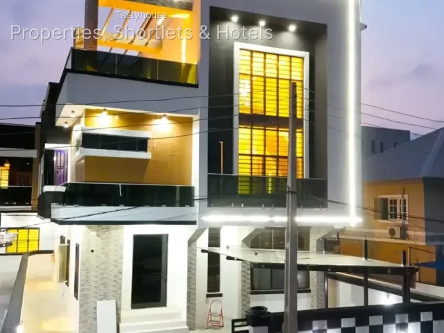 4 Bedroom Semi Detached With A BQ