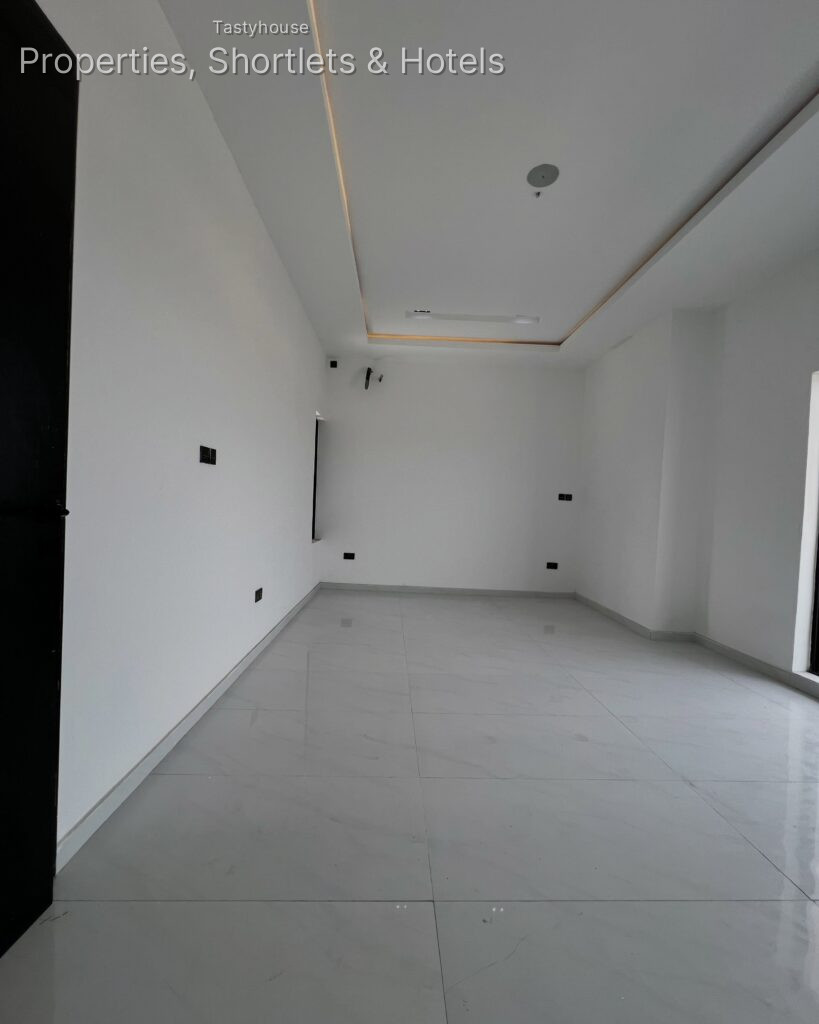 5 bedroom detached duplex with rooftop terrace, cinema, pool & bq