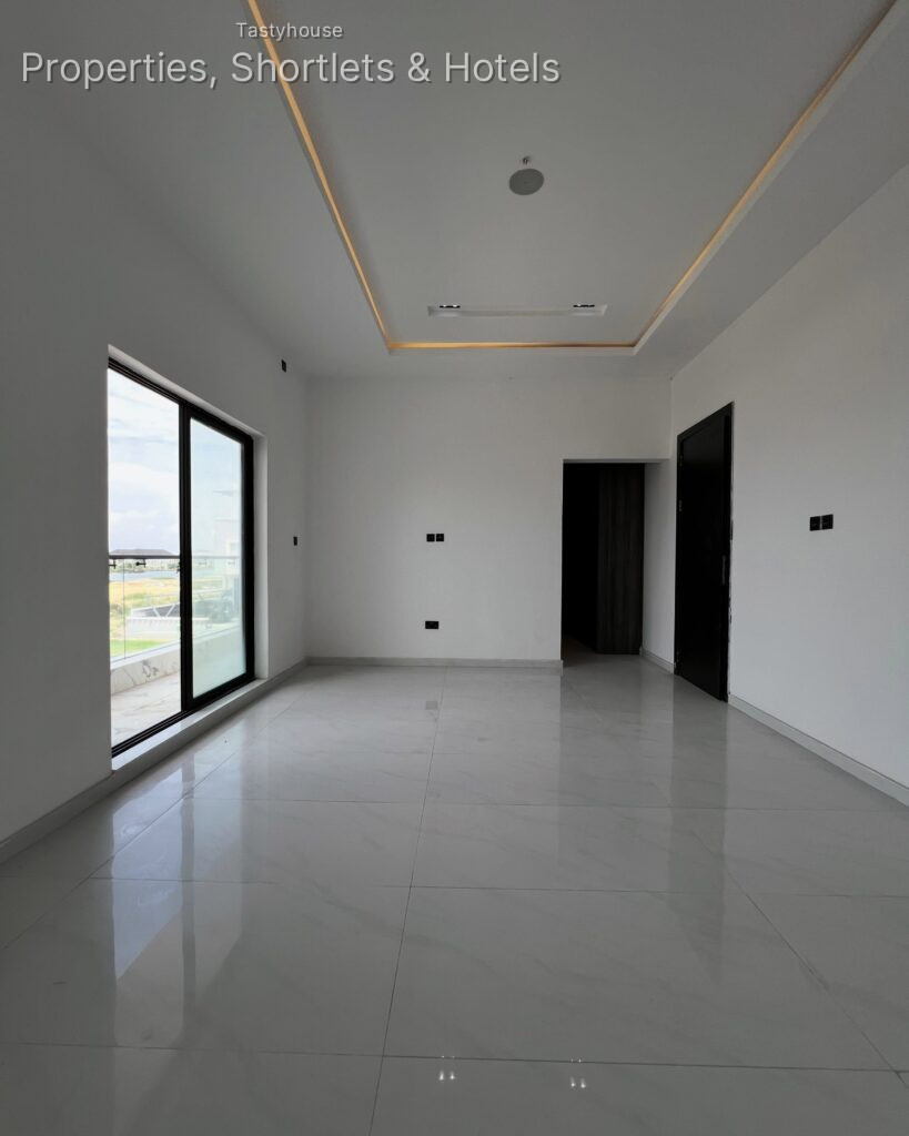 5 bedroom detached duplex with rooftop terrace, cinema, pool & bq