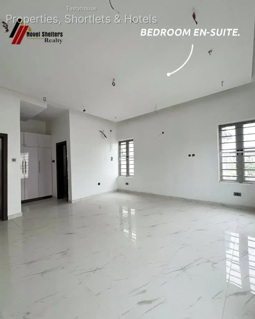 4 – Bedroom Detached House with BO