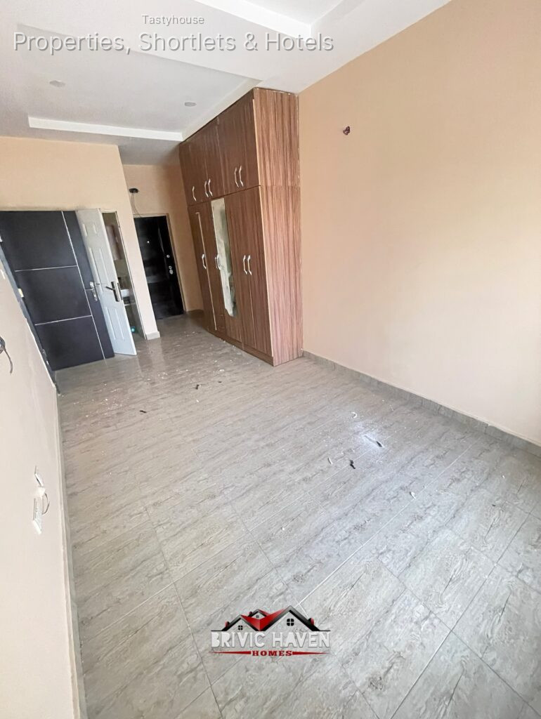 2 units of 4 bedroom terrace duplex with 2 living rooms and a bq