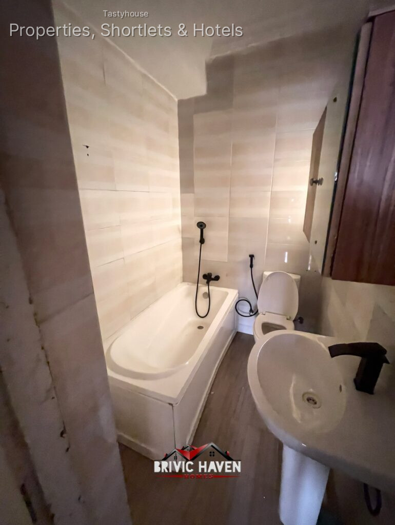 2 units of 4 bedroom terrace duplex with 2 living rooms and a bq