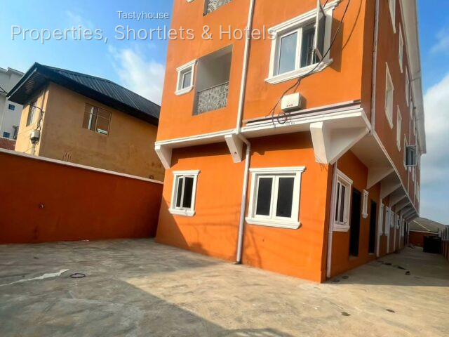 6 – UNITS OF 2-BEDROOM APARTMENTS