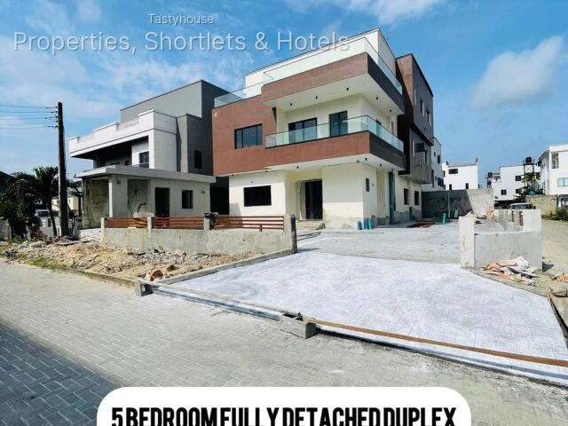 CONTEMPORARY 5BEDROOM FULLY DETACHED DUPLEX