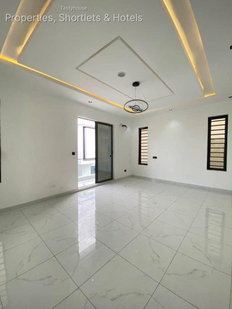 FINISHED 4 BEDROOM FULLY DETACHED DUPLEX WITH BQ
