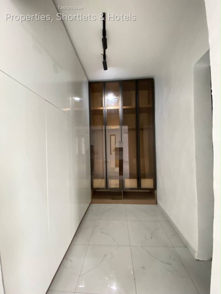 FINISHED 4 BEDROOM FULLY DETACHED DUPLEX WITH BQ