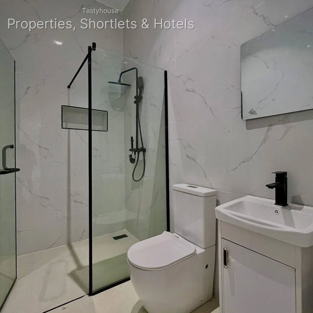 4 – BEDROOM FULLY DE TACHED HOME WITHSWIMMING POOL