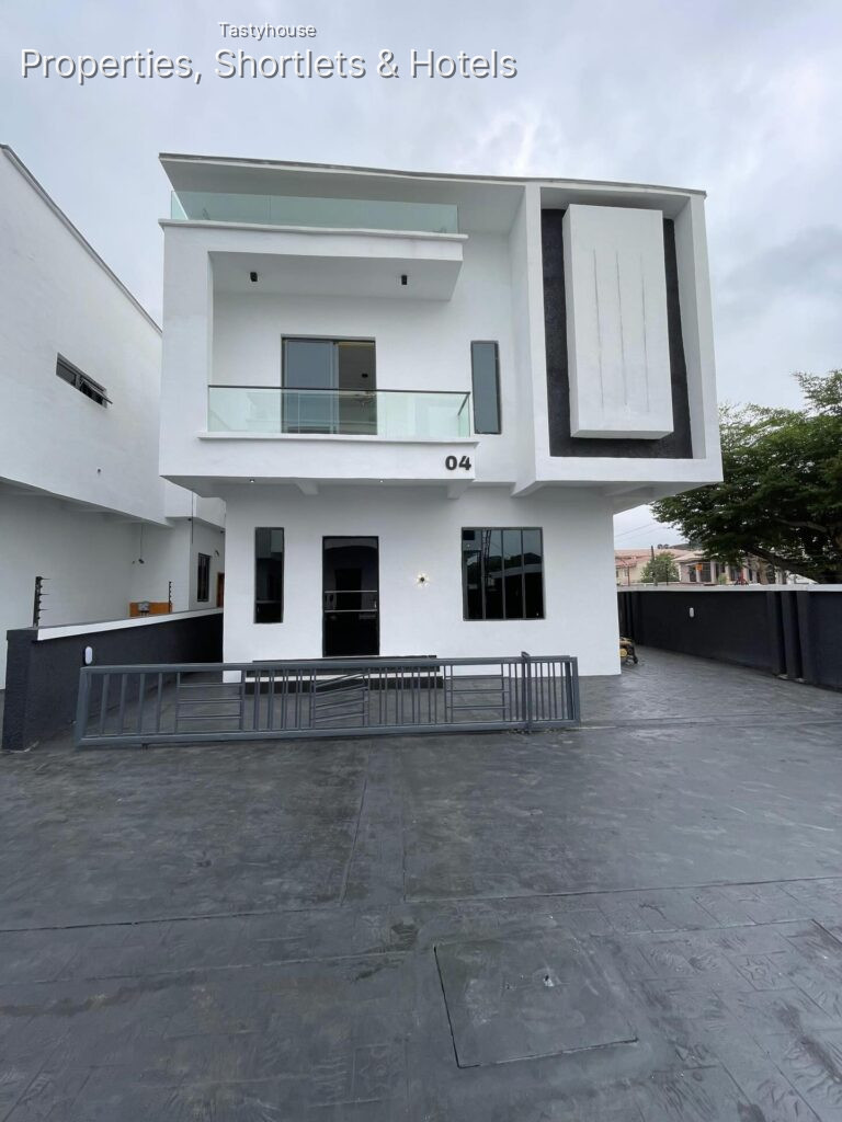 4BEDR0OM FULLY DETACHED DUPLEX