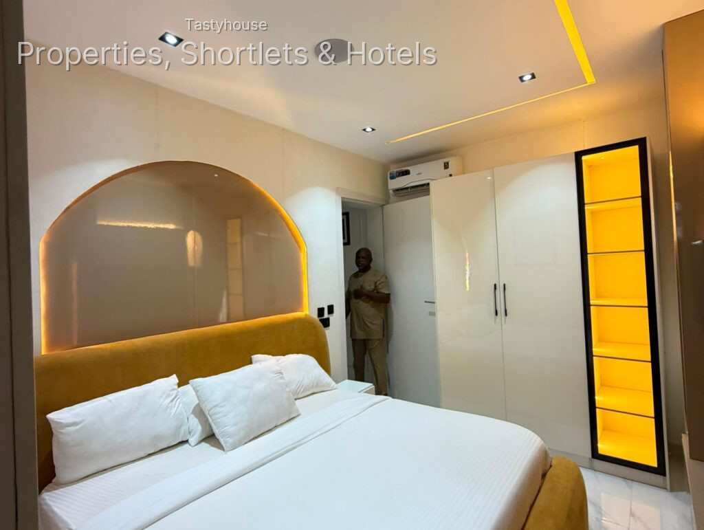 Fully Furnished 2-Bedroom Apartment