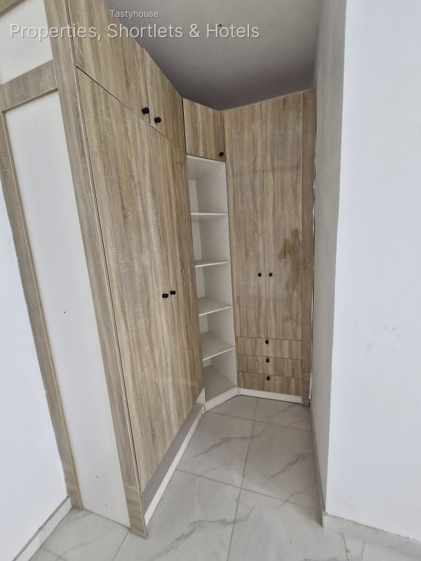 3 BED TERRACE DUPLEX ORCHID ROAD