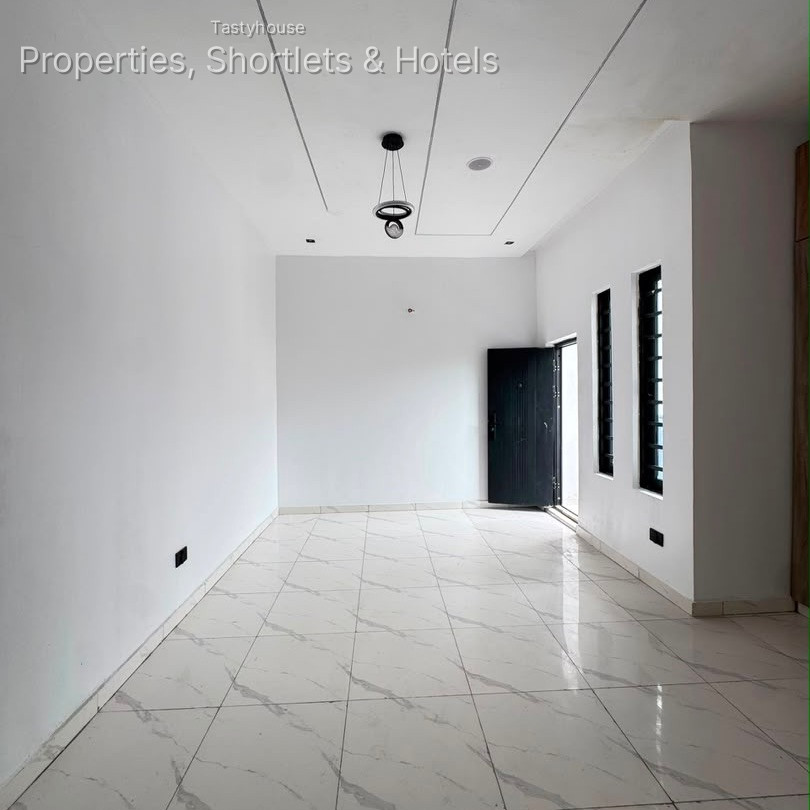 3 BEDROOM TERRACE DUPLEX