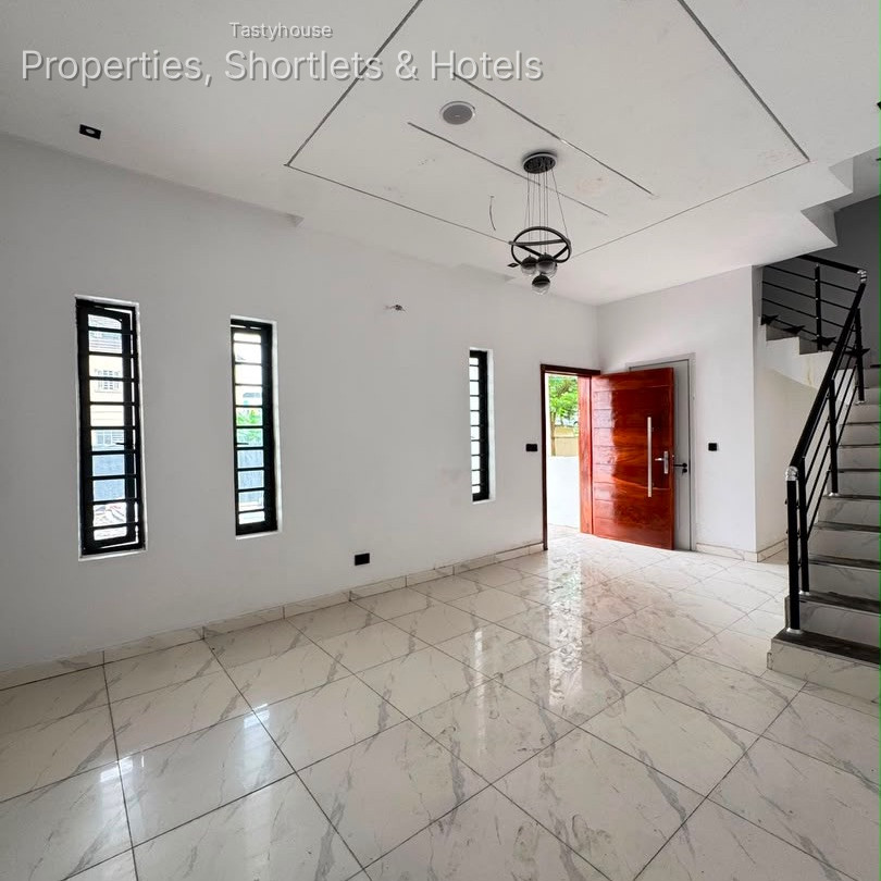 3 BEDROOM TERRACE DUPLEX