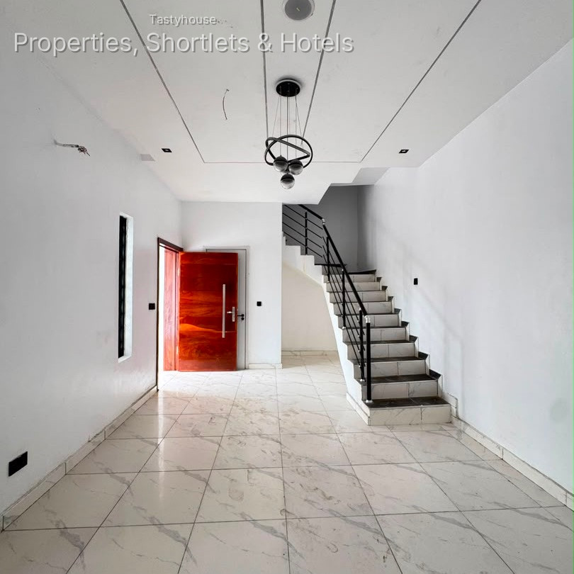 3 BEDROOM TERRACE DUPLEX