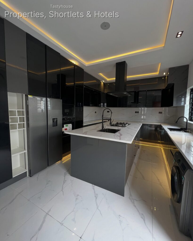5-BEDROOM FULLY DETACHED