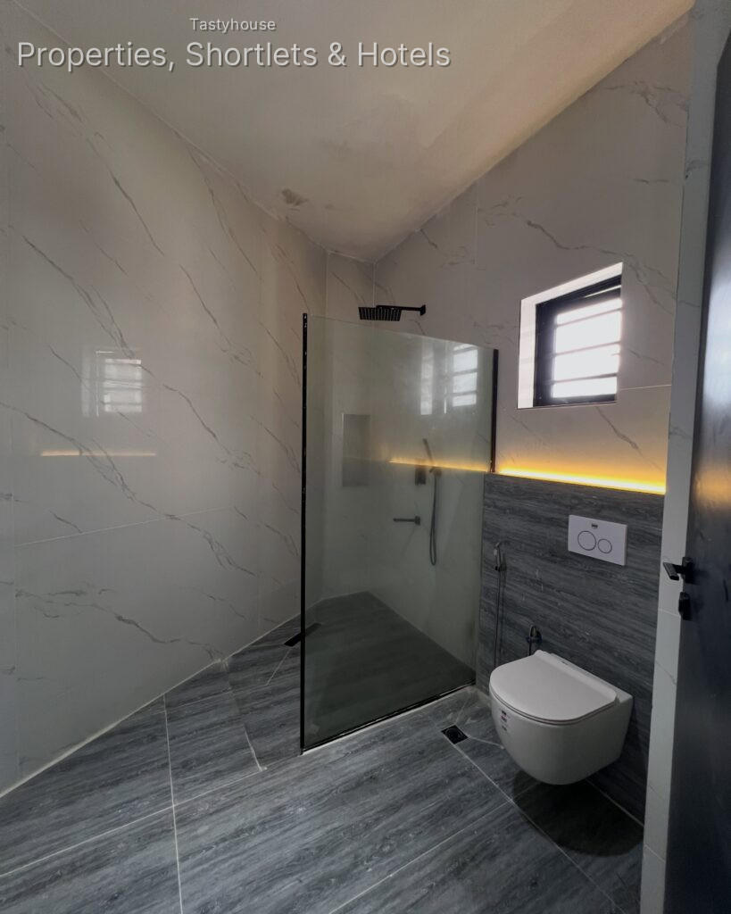 5-BEDROOM FULLY DETACHED