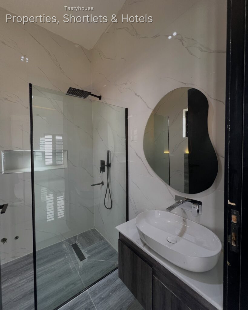 5-BEDROOM FULLY DETACHED