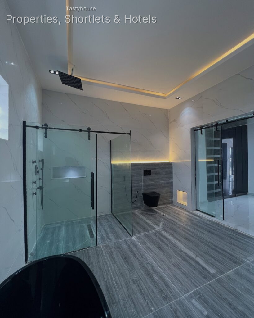5-BEDROOM FULLY DETACHED