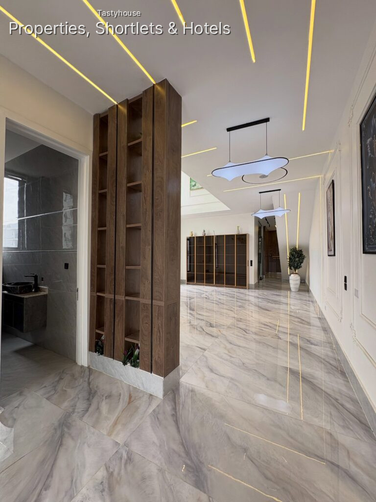 5-BEDROOMSEMI-DETACHED DUPLEX + BỌ