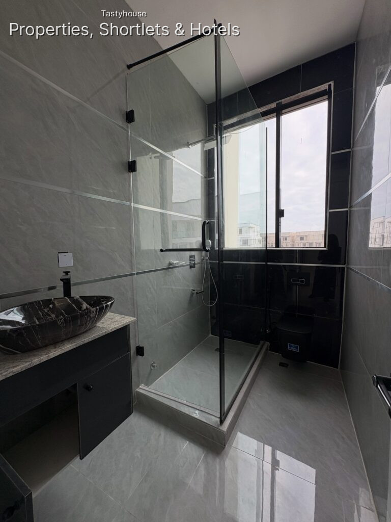 5-BEDROOMSEMI-DETACHED DUPLEX + BỌ
