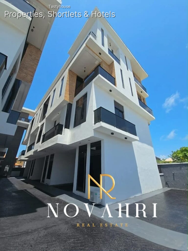 4 BEDROOM TERRACE DUPLEX