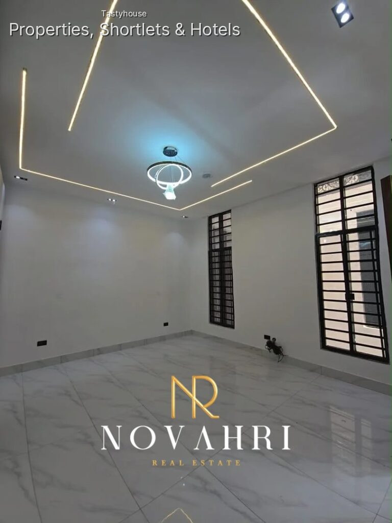4 BEDROOM TERRACE DUPLEX