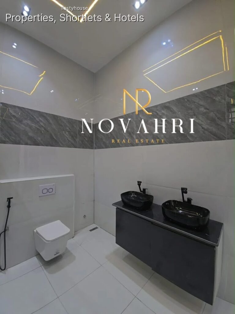 4 BEDROOM TERRACE DUPLEX