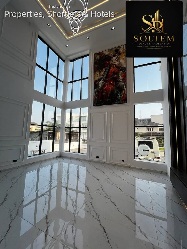 Newly Built Deluxe 5 Bedroom Fully Detached Duplex