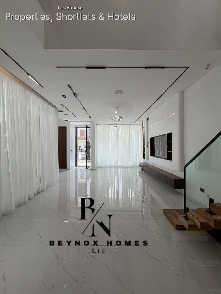 5 BED DUPLEX + BQ