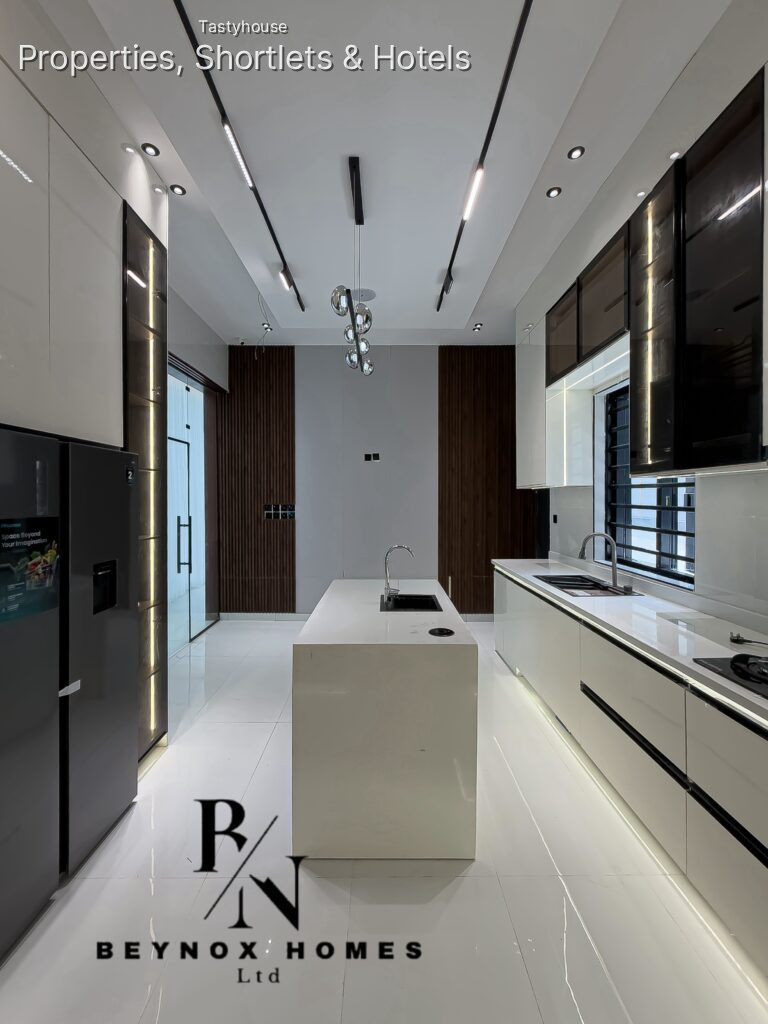 5 BED DUPLEX + BQ