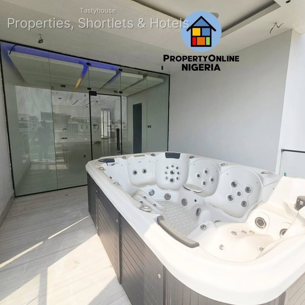 5 Bed | Detached