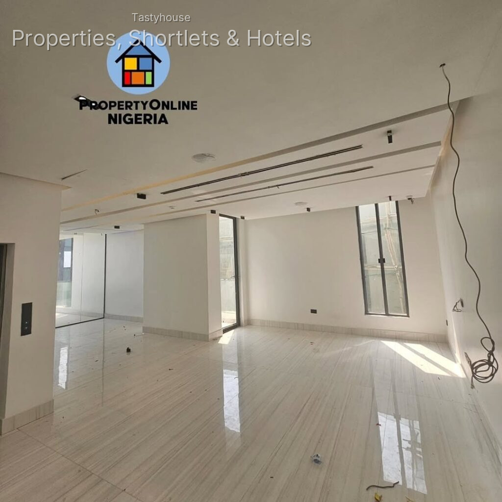 5 Bed | Detached