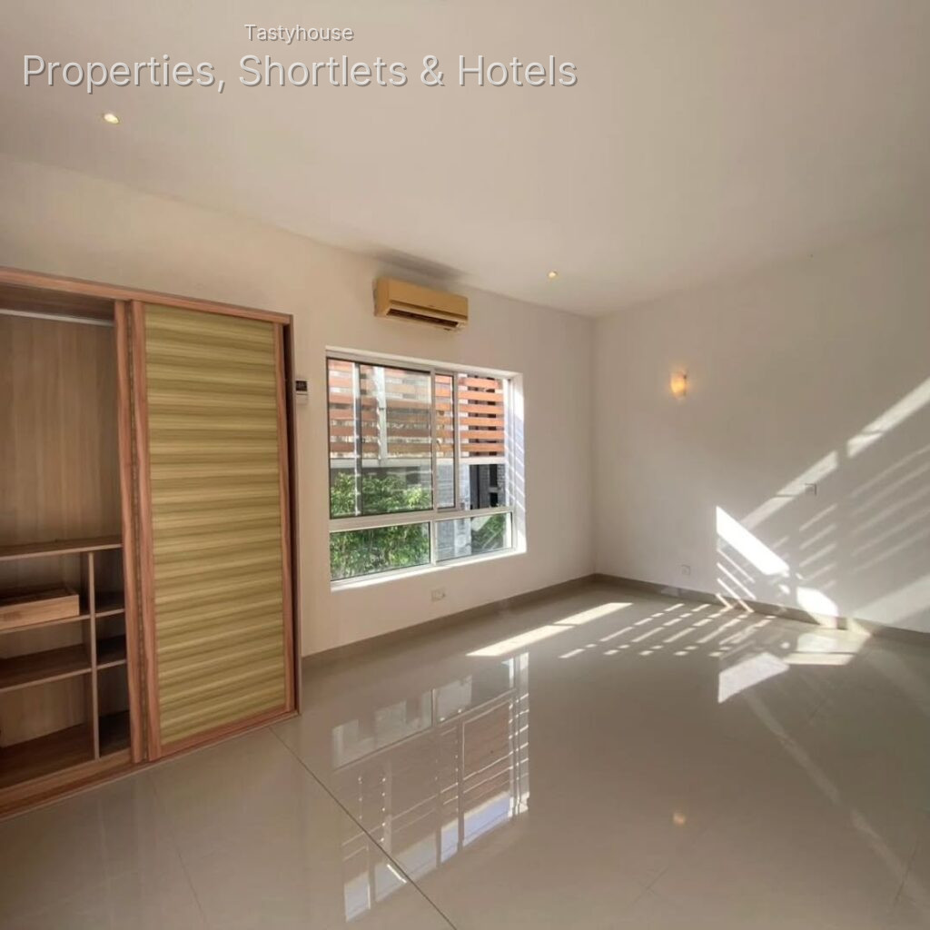 3 – Bedroom Ensuite apartment