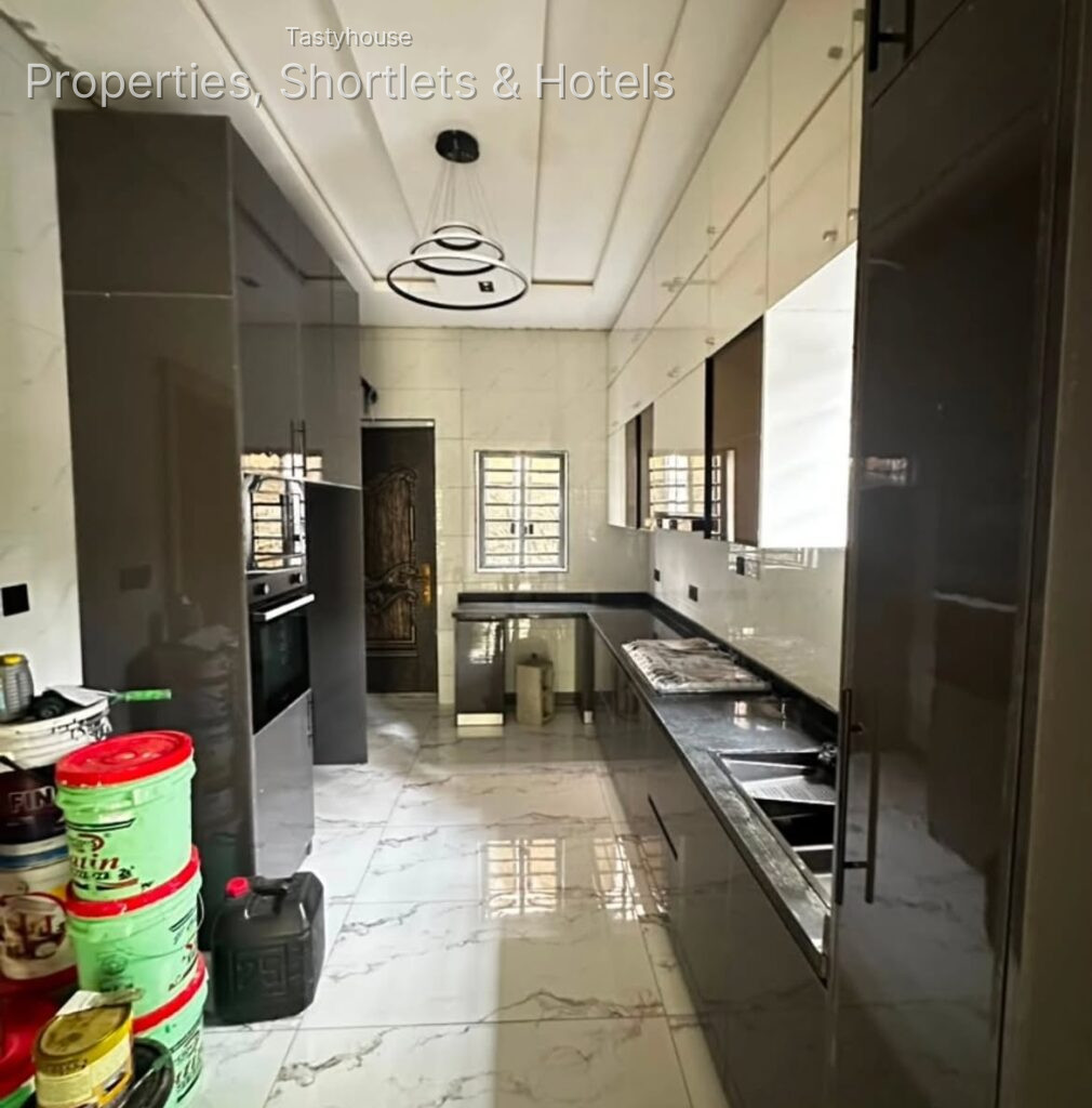 4 bedroom terrace duplex