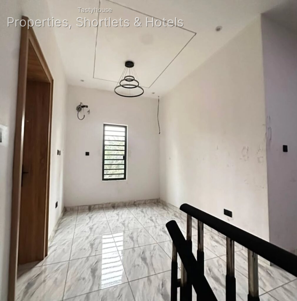 4 bedroom terrace duplex