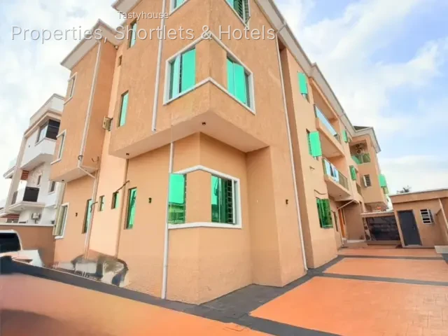NEWLY BUILT 3 BEDROOM APARTMENT