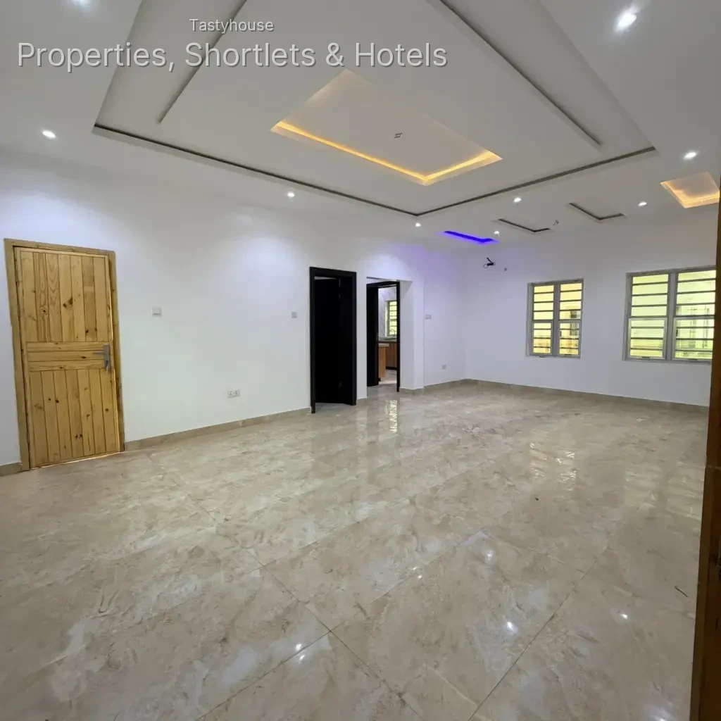 NEWLY BUILT 3 BEDROOM APARTMENT