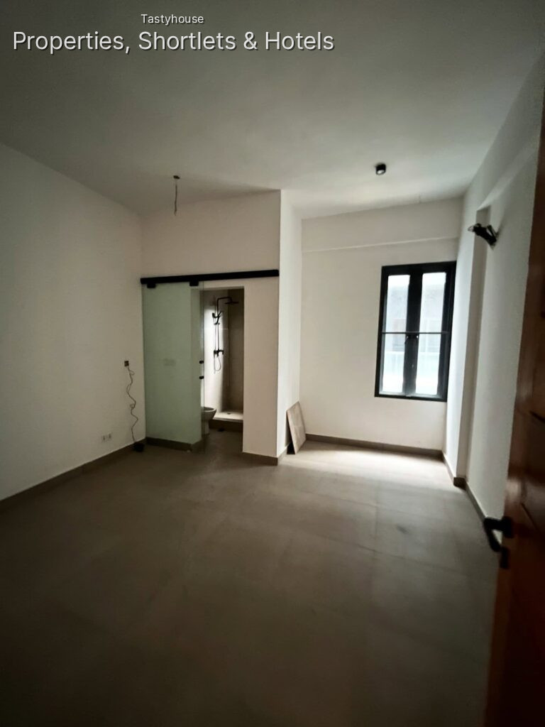 Luxury 2 &3 Bedroom Apartments