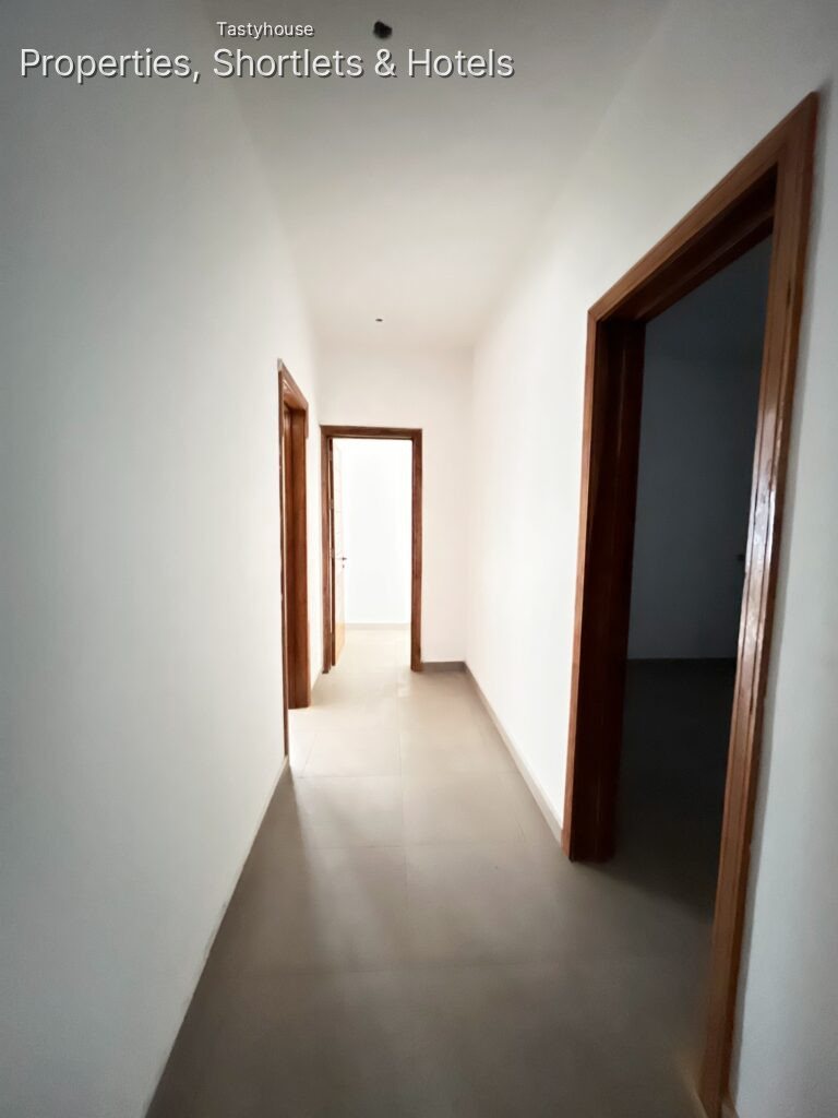 Luxury 2 &3 Bedroom Apartments